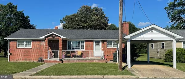 110 N REED ST, Clayton, DE 19938