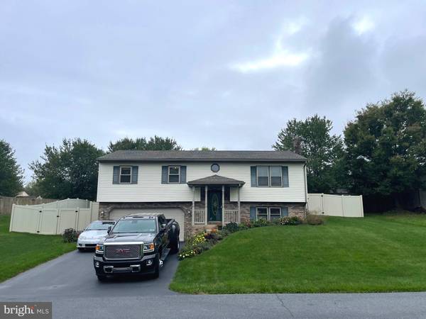 144 COUNTRY, Denver, PA 17517