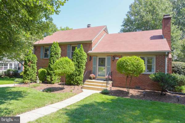 6905 CLEMSON DR, Alexandria, VA 22307