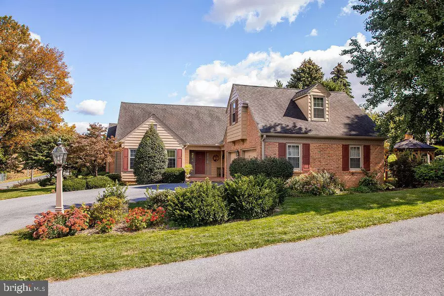 177 W SUN HILL RD, Manheim, PA 17545