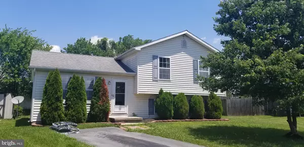 306 ACHILLA TER, Martinsburg, WV 25404