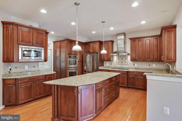 Chantilly, VA 20152,24958 BROOKBARK TER