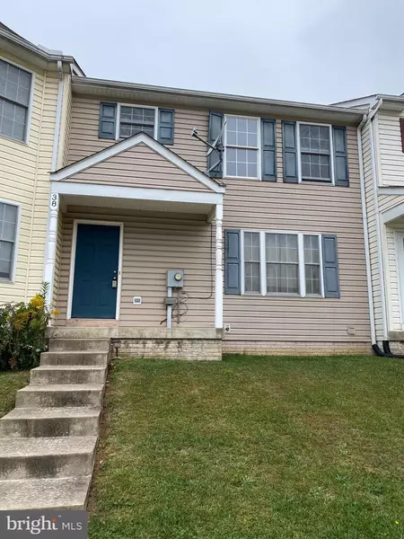 38 ARGON DR, Martinsburg, WV 25405