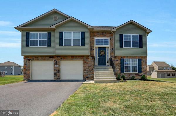 15499 CAMDEN DR, Greencastle, PA 17225