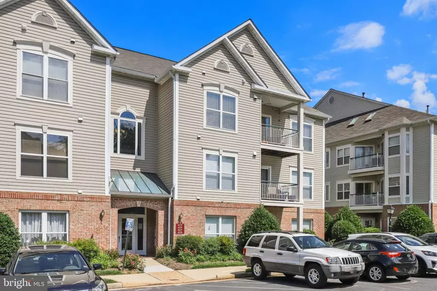 6539 GRANGE LN #104, Alexandria, VA 22315