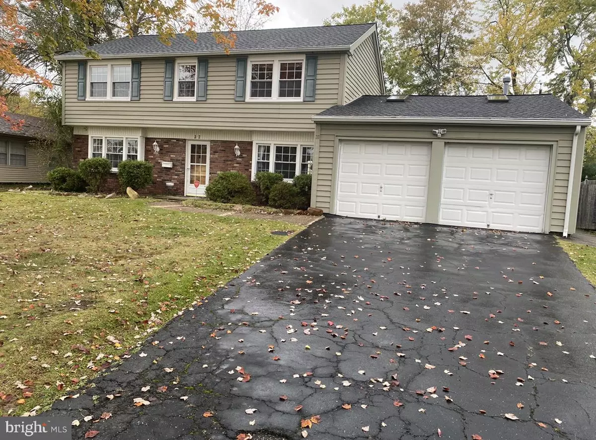 Willingboro, NJ 08046,37 GRANITE LN