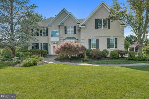 12 ERIC CT, Princeton Junction, NJ 08550