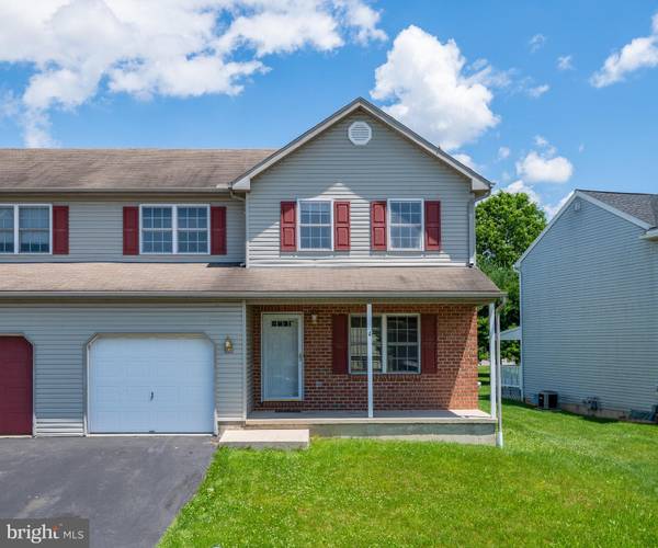 254 HICKORY DR, Fleetwood, PA 19522