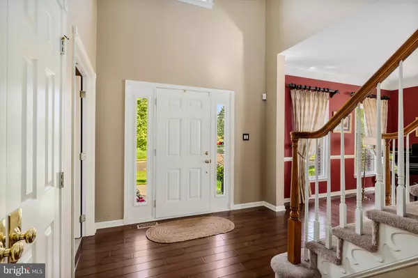 Moorestown, NJ 08057,2 HEATHER LN