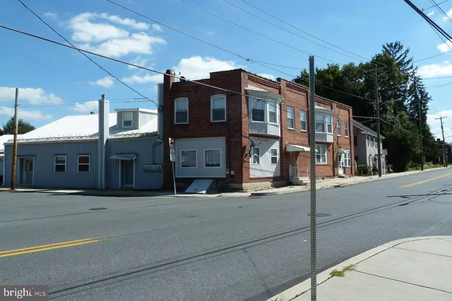 319 N FRANKLIN ST, Fleetwood, PA 19522