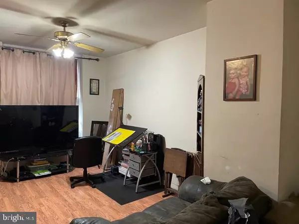 Harrisburg, PA 17110,2148 N 7TH ST