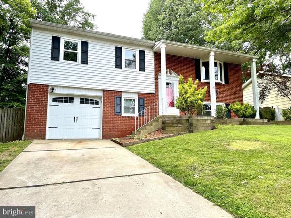 118 WOODRING LN, Newark, DE 19702