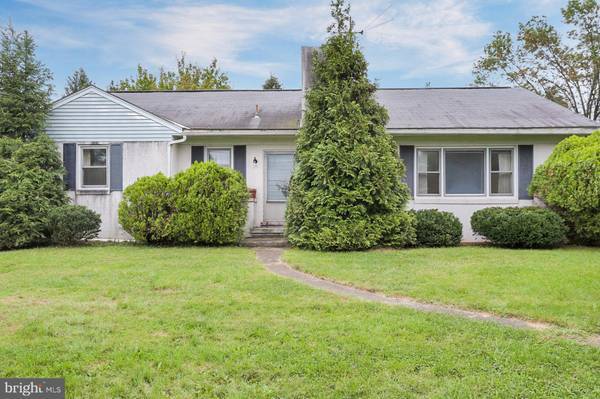 1099 CHURCH RD, East Greenville, PA 18041