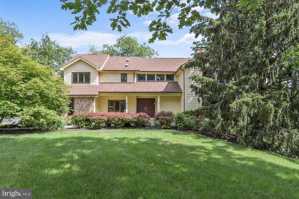 8 BLUEBERRY CT, Hockessin, DE 19707