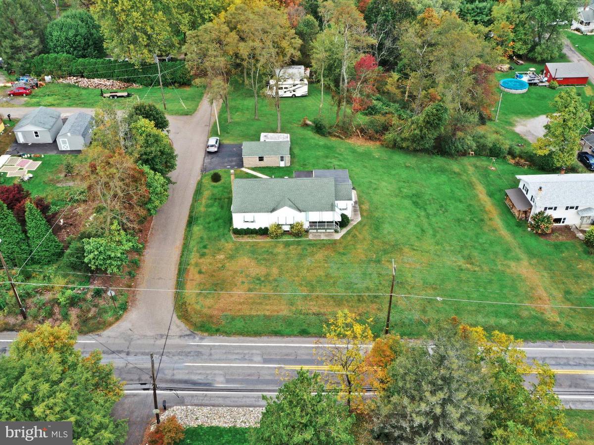 Barnesville, PA 18214,874 BARNESVILLE DR