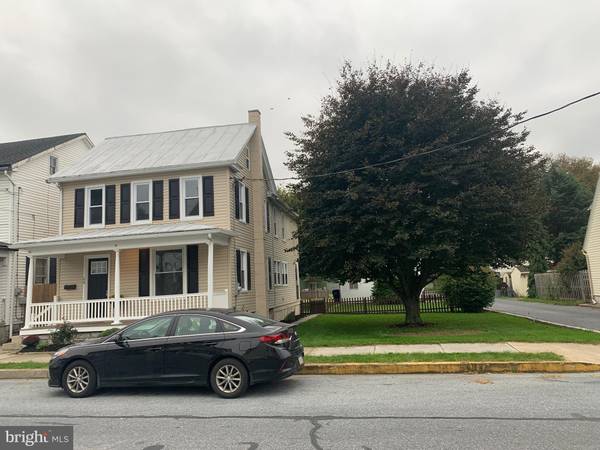 20 W MAPLE AVE, Myerstown, PA 17067