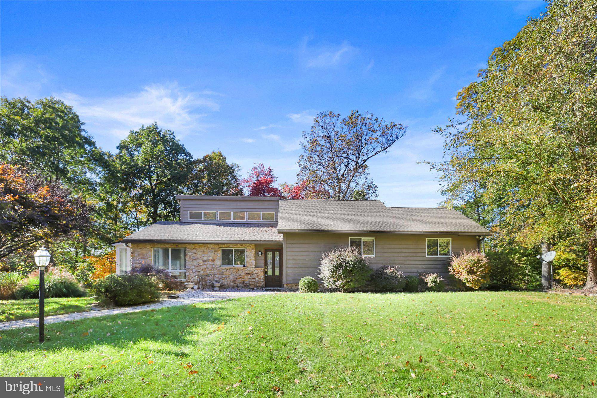 7625 OAK RD, Waynesboro, PA 17268