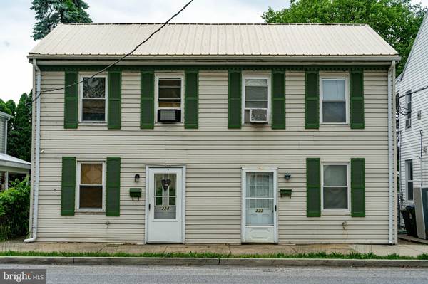 222 W SIMPSON ST, Mechanicsburg, PA 17055