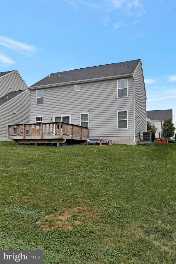 Falling Waters, WV 25419,105 TOLLERTON TRL