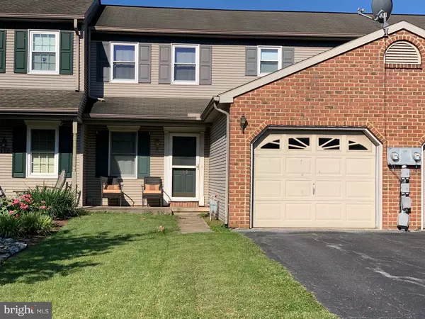 114 PALM LN, Lebanon, PA 17042