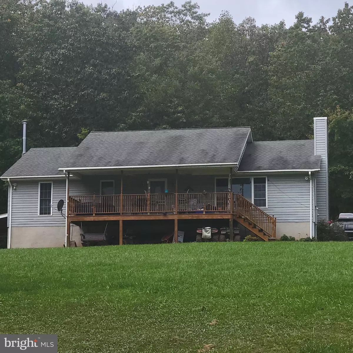 Hedgesville, WV 25427,239 GOLLER HILL LN