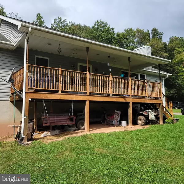 Hedgesville, WV 25427,239 GOLLER HILL LN