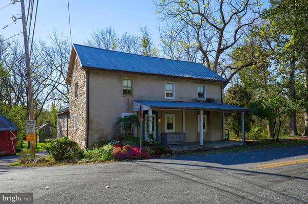 126 MANATAWNY RD, Oley, PA 19547