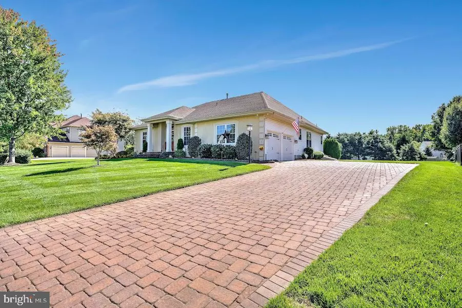 43 PARRY DRIVE, Hainesport, NJ 08036