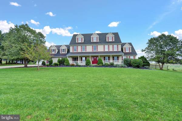 4460 SHANGRI LA RD, Stewartstown, PA 17363