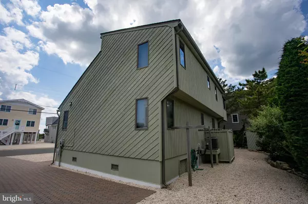 Long Beach Township, NJ 08008,33 W JACQUELINE