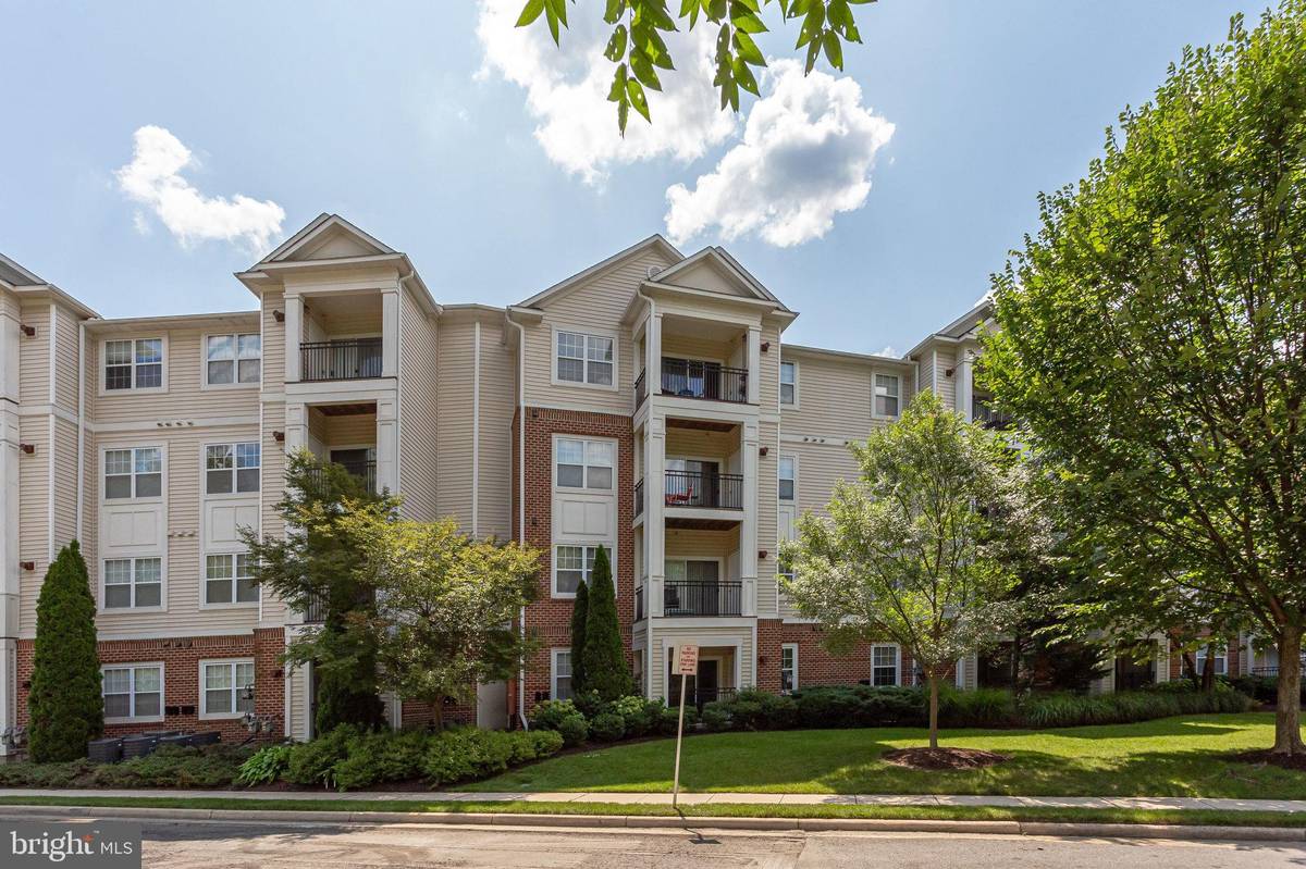 Herndon, VA 20171,12953 CENTRE PARK CIR #126