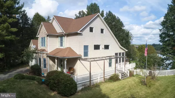 Louisa, VA 23093,520 N ANNA DR