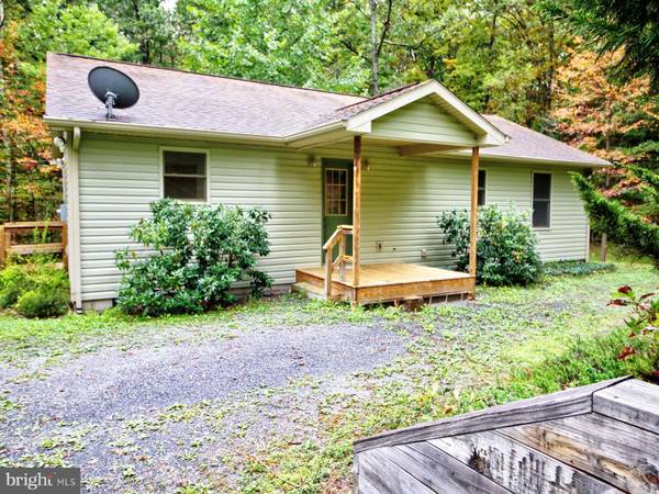 560 IRONWOOD RD, Mount Jackson, VA 22842