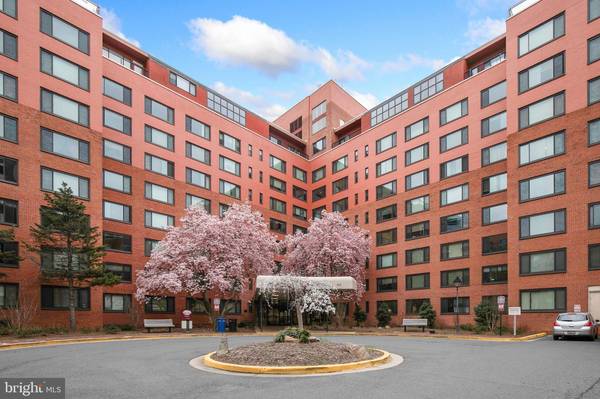 1021 ARLINGTON BLVD #927, Arlington, VA 22209