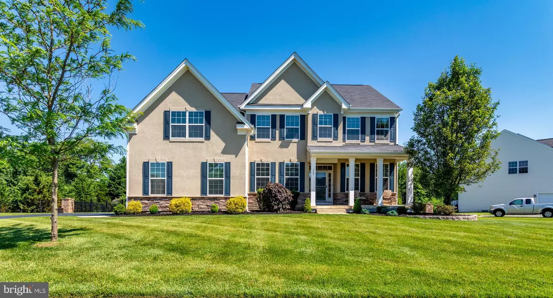 702 CARLTON CT, Mullica Hill, NJ 08062