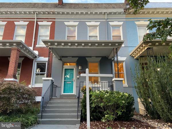 1216 C ST NE, Washington, DC 20002