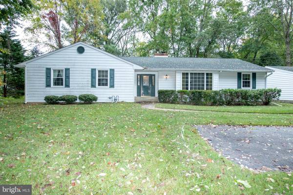 654 MOUNT LAUREL RD, Mount Laurel, NJ 08054