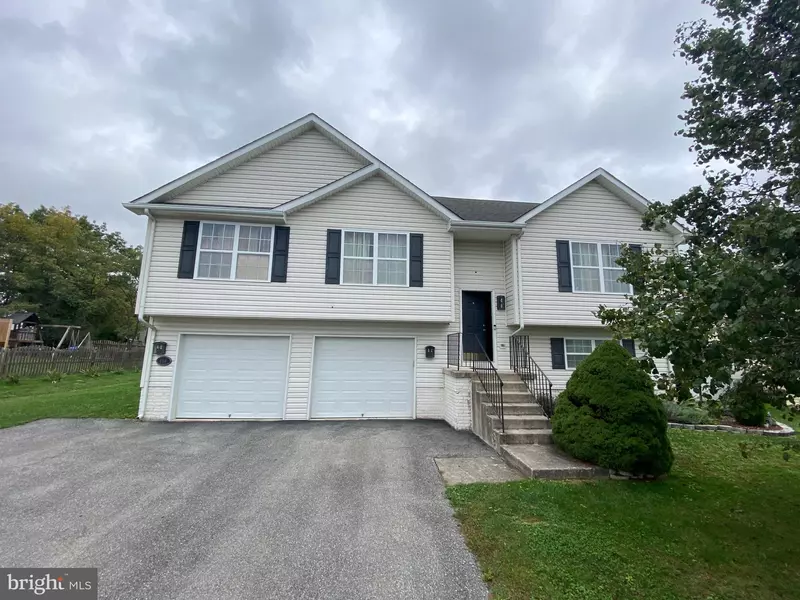 456 FORD CIR, Inwood, WV 25428