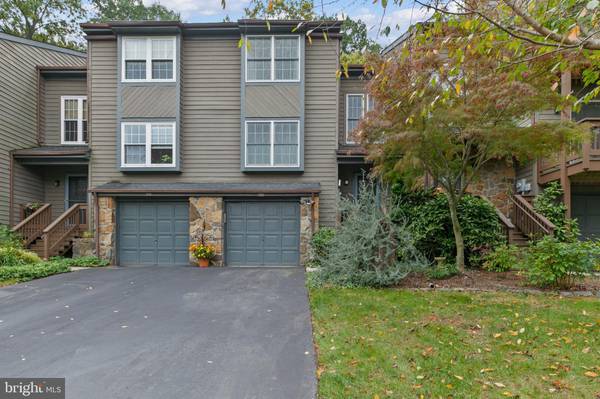 35 CHICOPEE DR #E, Princeton, NJ 08540