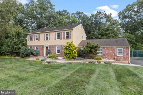 2 MODESTO LN, Chalfont, PA 18914