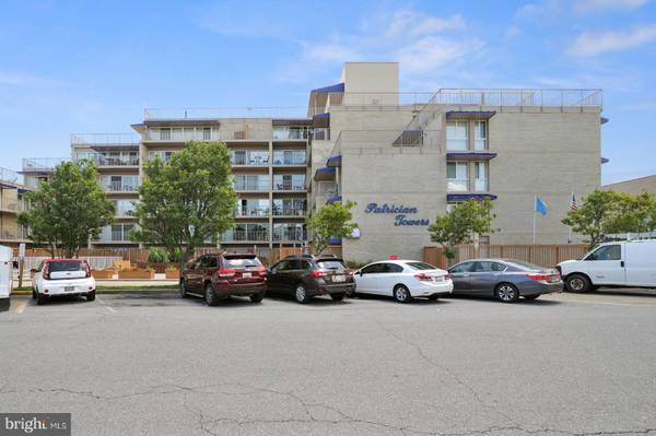 8 OLIVE AVE #102, Rehoboth Beach, DE 19971