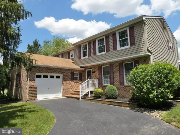 35 DUNHAM LOOP, Berlin, NJ 08009