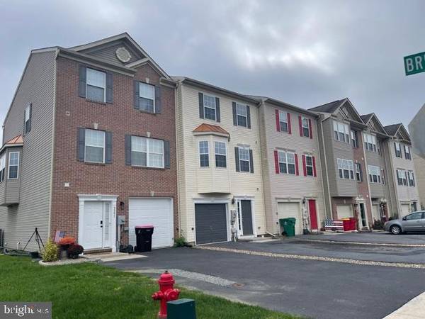 3389 CORNERSTONE CT, Chambersburg, PA 17201