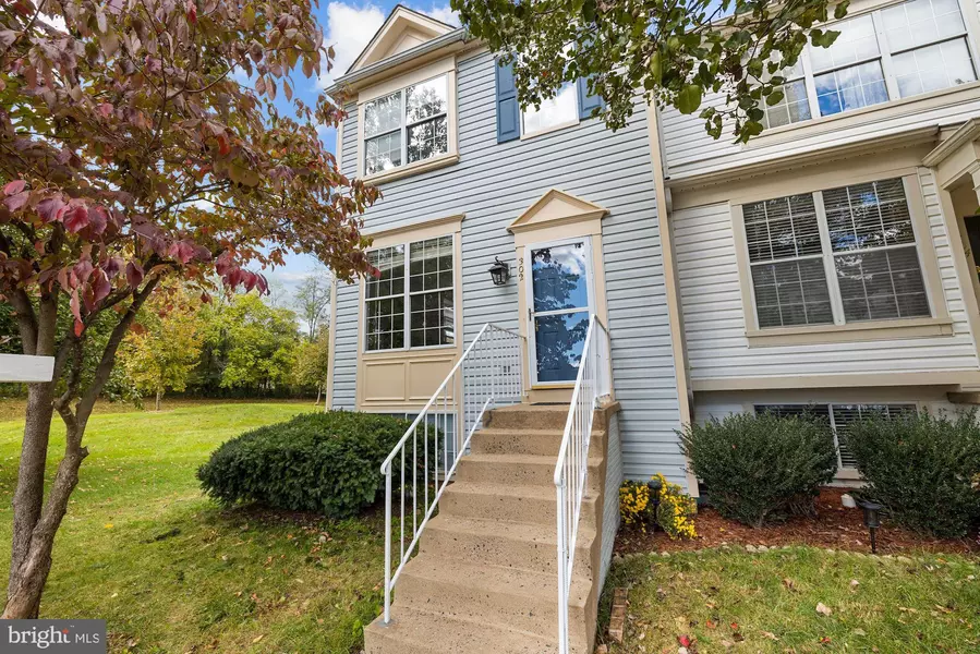 302 STABLEVIEW TER NE, Leesburg, VA 20176