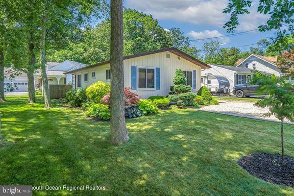 56 CLEARWATER DR, Waretown, NJ 08758