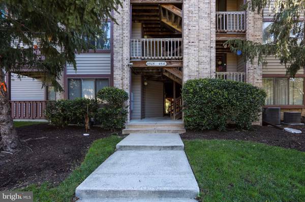 4512 ABERDEEN DR #B, Mount Laurel, NJ 08054