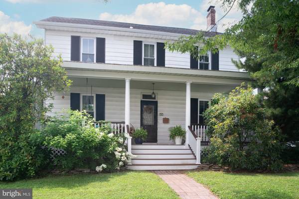 37 COLUMBIA AVE, Hopewell, NJ 08525