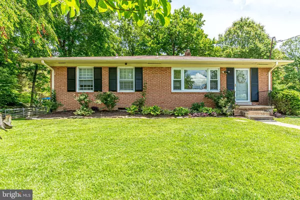 8409 HIGHLAND LN, Alexandria, VA 22309