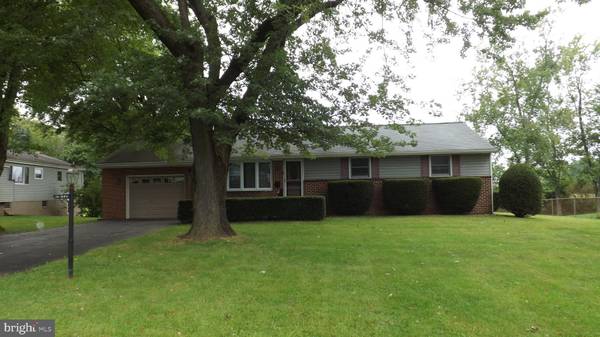 724 MASON DR, Warminster, PA 18974