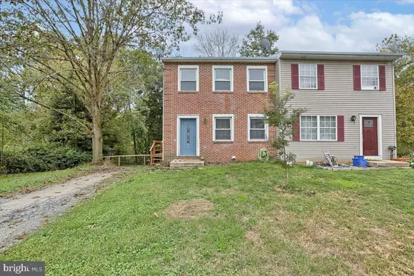 1096 WILLIAMSBURG RD, Lancaster, PA 17603